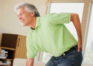 Bệnh loãng xương ở người già là gì?