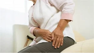 Thoái hóa khớp háng ở người lớn tuổi là gì?