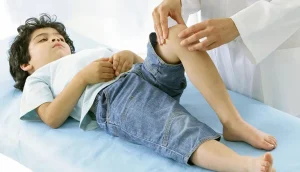 Viêm khớp ở trẻ em là gì?