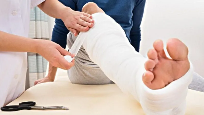Những điều cần tránh khi sơ cứu gãy xương
